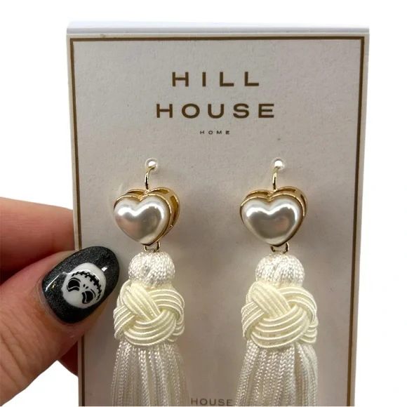 NEW Hill House The Tassel Earrings Pearl Heart in Cream / Gold - Picture 4 of 8